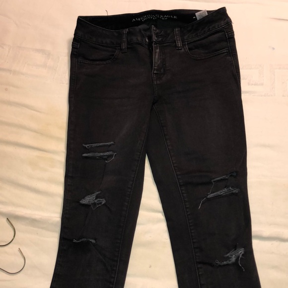 AEO Black Distressed Jegging - Picture 2 of 3